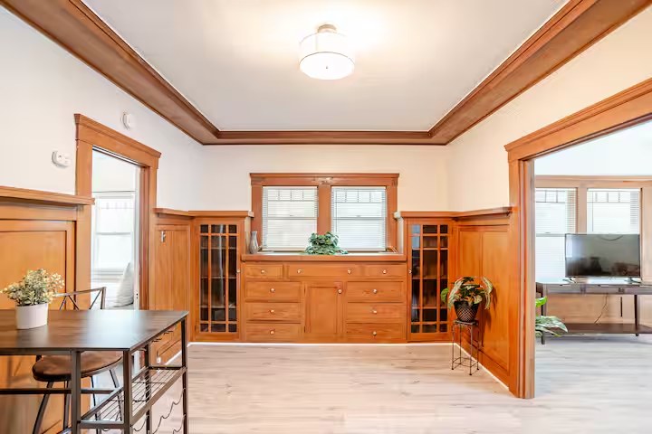 Inn at The Roosevelt | Historic 1BR Vallejo Bungalow — photo 5