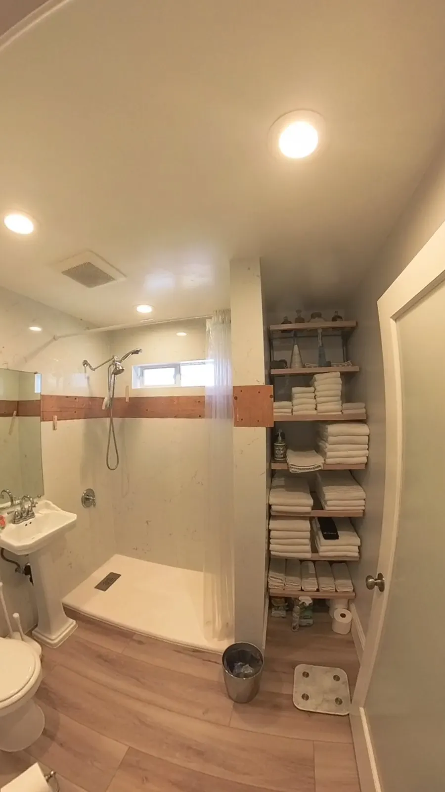 Spacious 3-Bedroom Bungalow Near Chevron Richmond Refinery — photo 3
