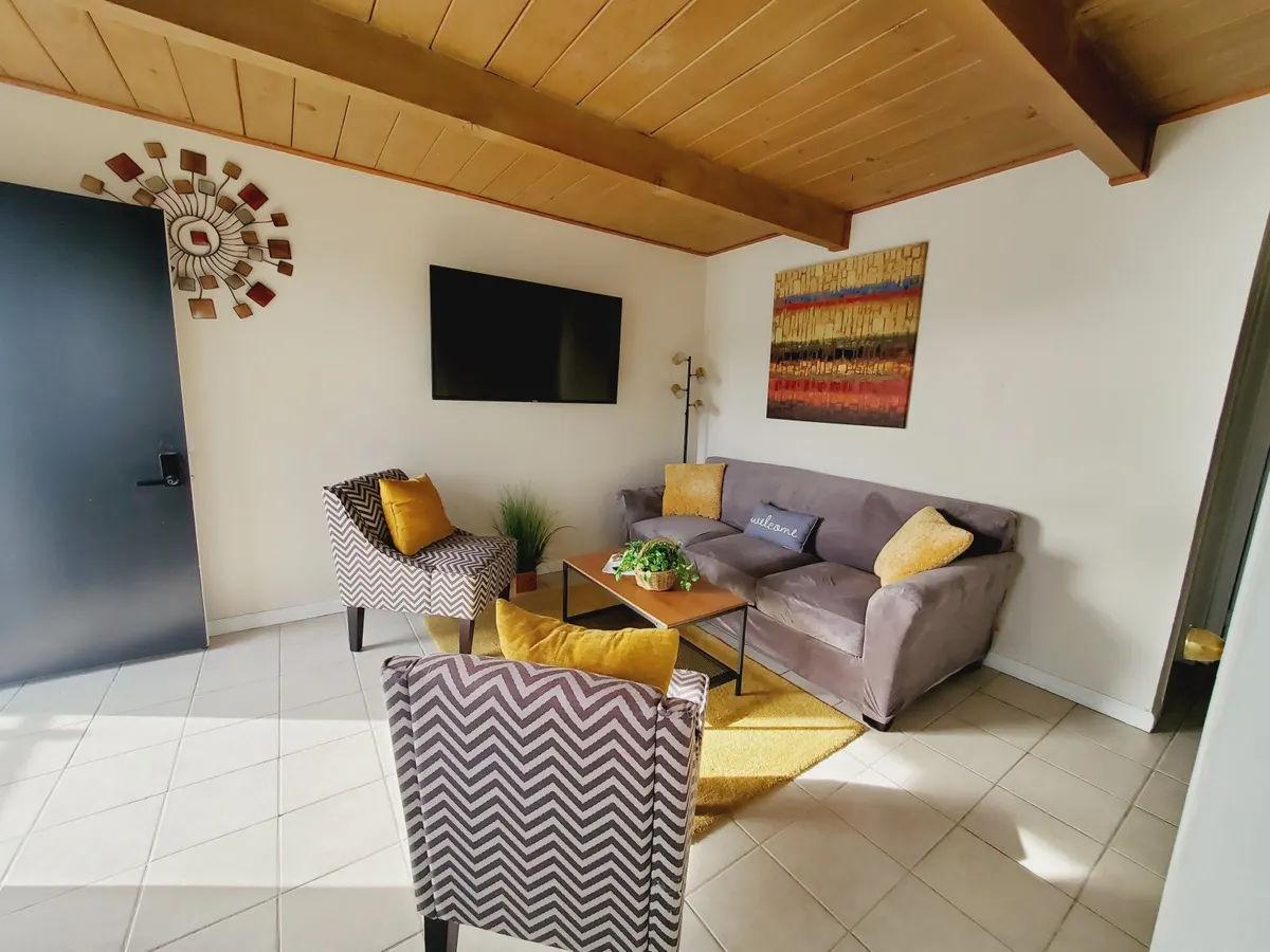 The Park Plaza | Richmond CA 2 Bedroom Extended Stay